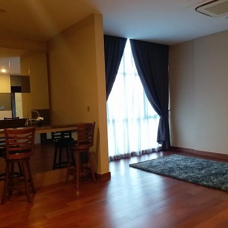 Jb City Paragon Serviced Apartment Johor Bahru Eksteriør bilde
